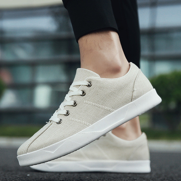 Tenisi sport și eleganti pentru bărbați, curați, în trei culori