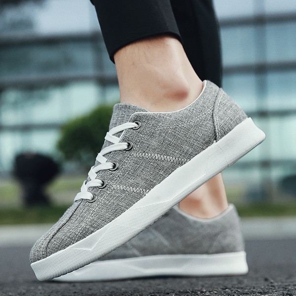 Tenisi sport și eleganti pentru bărbați, curați, în trei culori