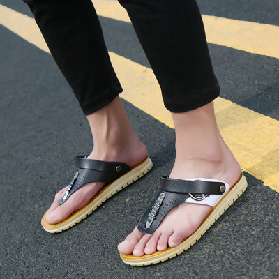 Lapos talpú férfi szandál - két modell