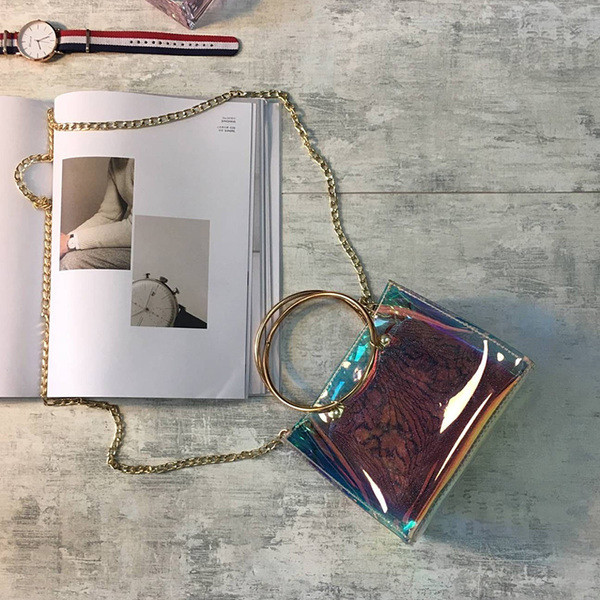 Stílusos női mini táska fém lánccal