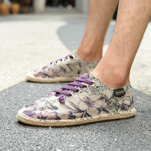 Ανδρικά καλοκαιρινά μοκασίνια φυτικά μοτίβα