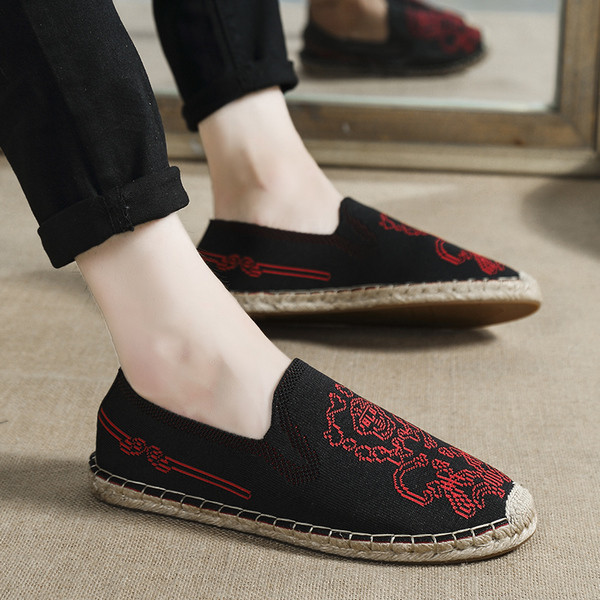 Καλοκαιρινά ανδρικά μοκασίνια με εθνοτικές μοτίβα σε τρία χρώματα