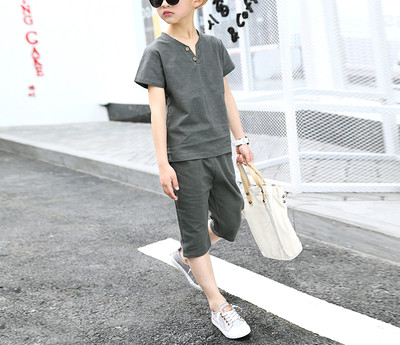 Παιδικό σετ βαμβακιού για αγόρια - μπλουζάκι και σορτς σε τρία χρώματα