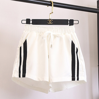 Αθλητικά - casual σορτς σε λευκό, κόκκινο και μαύρο χρώμα