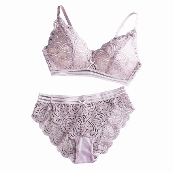 Κομψό σετ από δαντέλα - σουτιέν και μπικίνι σε τρία χρώματα