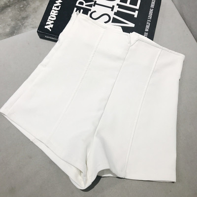 Stílusos női rövidnadrág magas derékkal, fehér és fekete színben