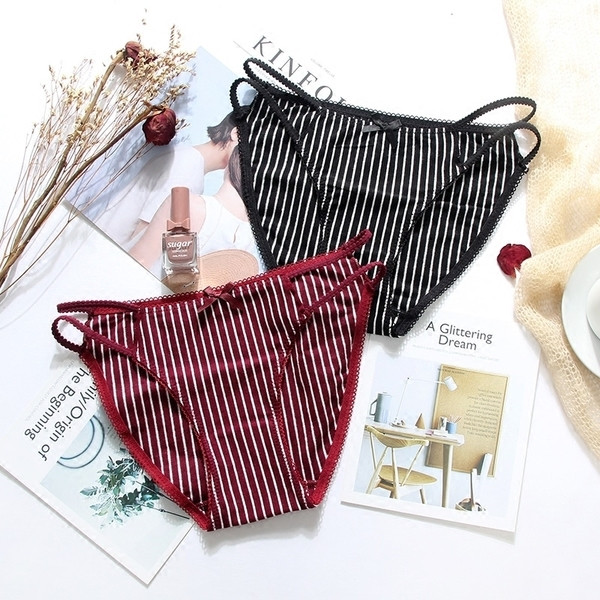 Γυναικεία μπικίνι  σε διάφορα χρώματα