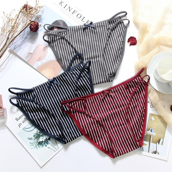 Γυναικεία μπικίνι  σε διάφορα χρώματα