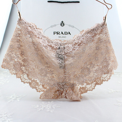 Απαλά  γυναικεία εσώρουχα από δαντέλα σε διάφορα χρώματα