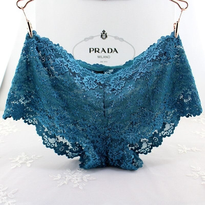 Απαλά  γυναικεία εσώρουχα από δαντέλα σε διάφορα χρώματα