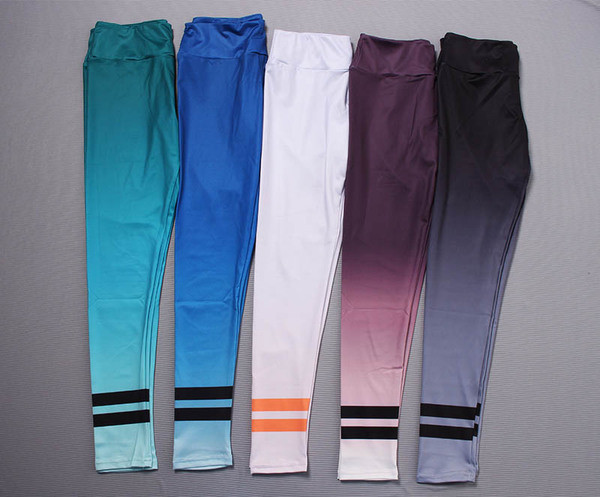 Jambiere sport de damă în diferite culori irizate