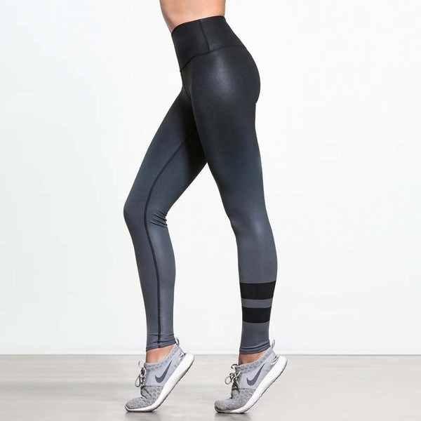 Jambiere sport de damă în diferite culori irizate