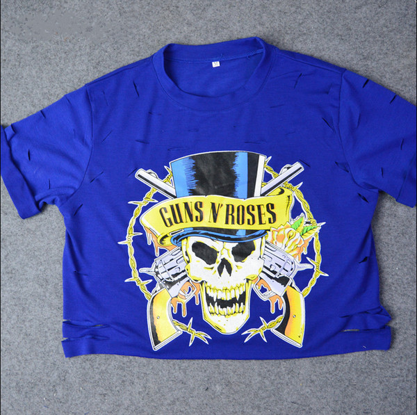 Σύντομο casual T-shirt σε διάφορα χρώματα με σχισμένα σχέδια και πολύχρωμη εκτύπωση