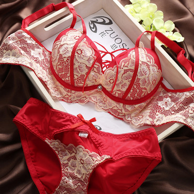 Κομψό γυναικείο σετ ρυθμιζόμενου σουτιέν και μπικίνι σε τρία χρώματα