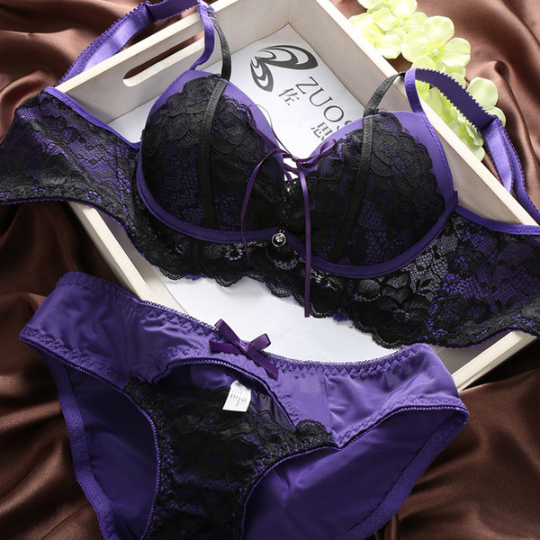 Κομψό γυναικείο σετ ρυθμιζόμενου σουτιέν και μπικίνι σε τρία χρώματα