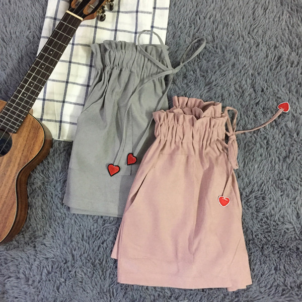 Σύντομα γυναικέια παντελόνια  με ελαστική μέση σε διάφορα χρώματα