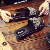 Papuci dama cu pietre decorative - doua modele