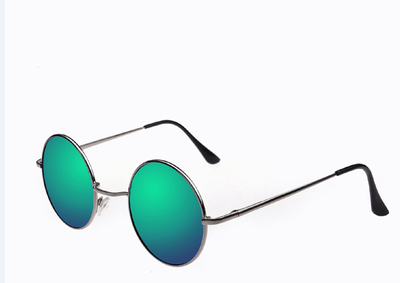 Μοντέρνα γυναικεία γυαλιά σε στρογγυλή μορφή σε διάφορα χρώματα