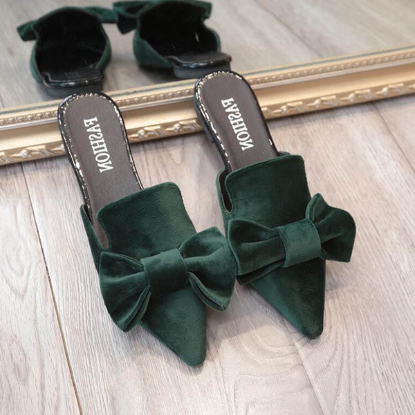 Papuci moderni de damă - ascuțiți, cu o panglică și o talpă plată în trei culori