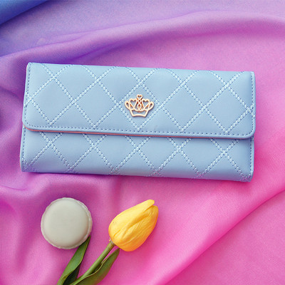 Γυναικείο πορτοφόλι σε διάφορα χρώματα με μεταλλικά στοιχεία