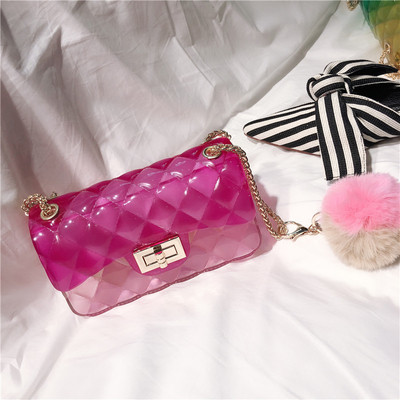 Női kistáska több színben, fém válllánccal