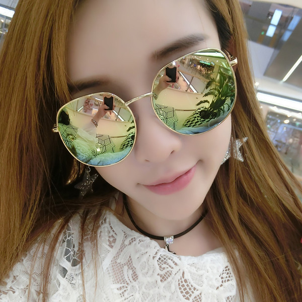 Γυναικεία γυαλιά ηλίου με στρογγυλά γυαλιά σε διάφορα χρώματα