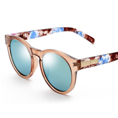 Дамски слънчеви очила с цветни рамки в флорални мотиви