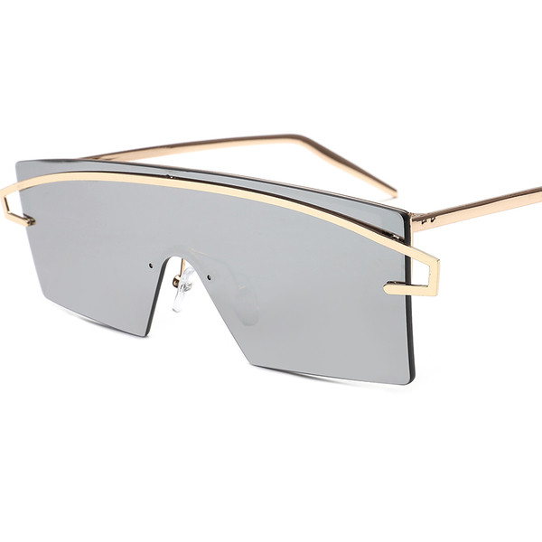 Ochelari de soare potriviti pentru femei si barbati