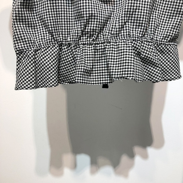 Tricou casual de dama in model scurt in carouri