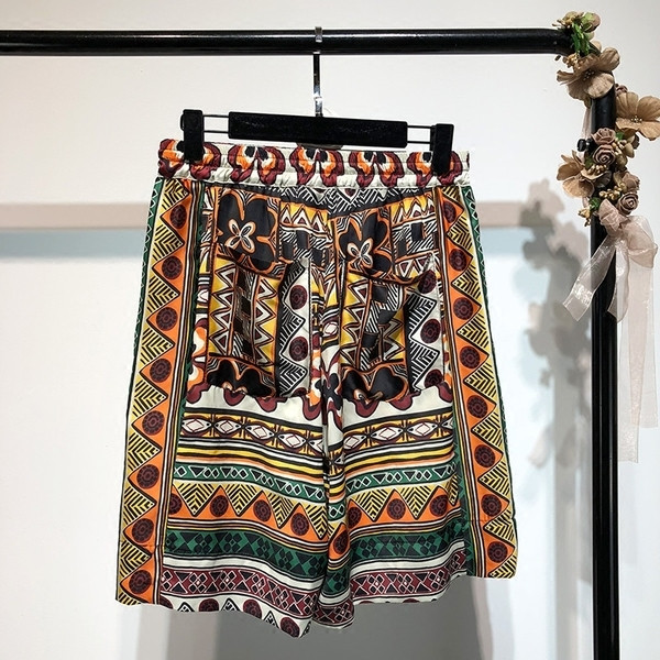 Pantaloni de dama de vara intr-un model larg cu motive colorate