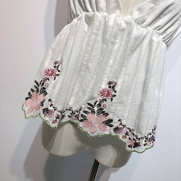 Maieu de vară de damă în model larg cu broderie