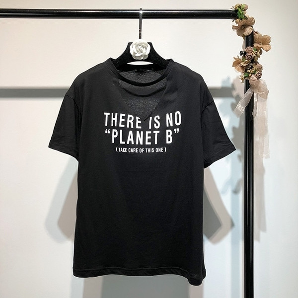 Γυναικείο μπλουζάκι σε μαύρο χρώμα με επιγραφή