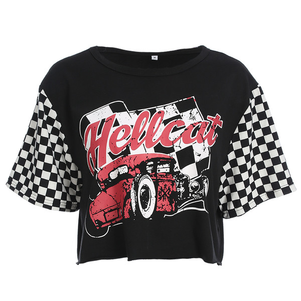 Női sport-alkalmi póló fekete színben, kockás ujjakkal és rátéttel