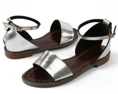 Γυναικεία σανδάλια με τέσσερα χρώματα