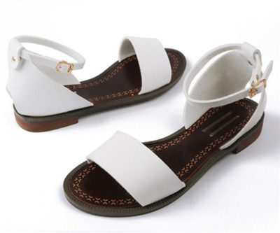 Γυναικεία σανδάλια με τέσσερα χρώματα