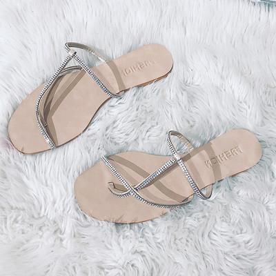 Papuci de dama delicati in doua culori cu pietre decorative