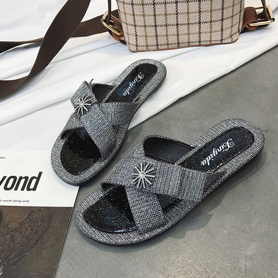 Papuci de dama stralucitori cu bretele incrucisate cu decor