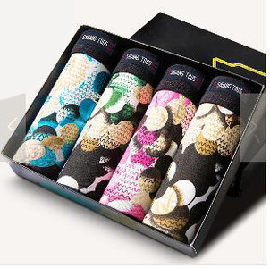 Boxeri barbatesti cu model floral - 4 bucati