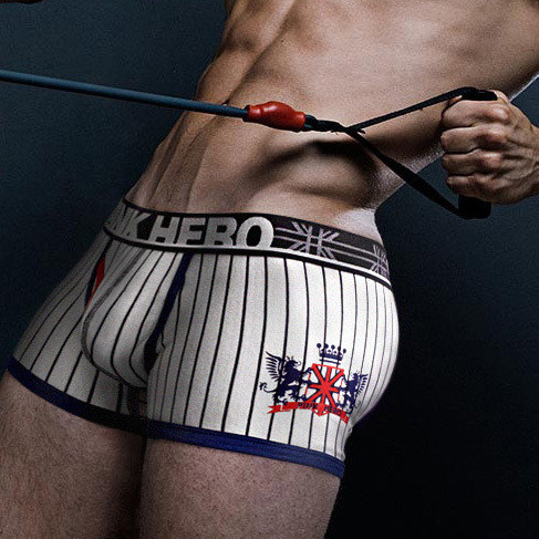 Boxeri bărbați în dungi cu imprimeu