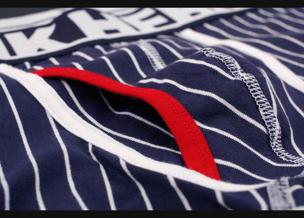 Boxeri bărbați în dungi cu imprimeu