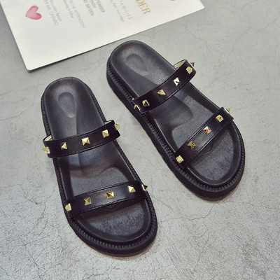 Papuci casual de dama in butoi roz si negru cu decor cu nituri