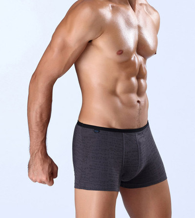 Boxeri pentru bărbați în diferite culori