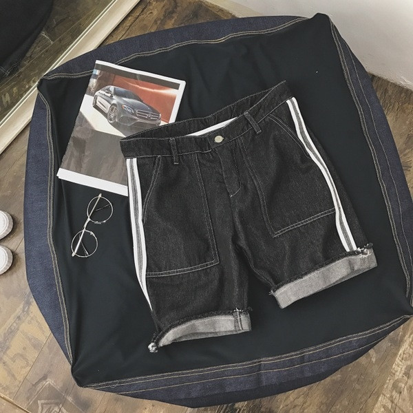 Pantaloni scurți din denim pentru bărbați cu borduri late model în două culori