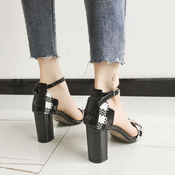 Sandale de dama cu toc inalt cu bretele subtiri