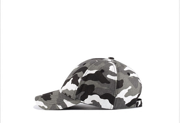 Palarie de camuflaj pentru barbati in doua culori