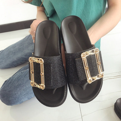 Papuci eleganti de dama, cu curea lucioasa si catarama cu talpa plata