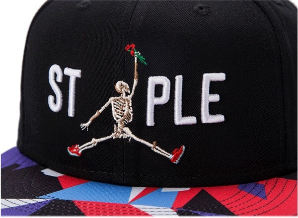 Palarie barbateasca cu broderie