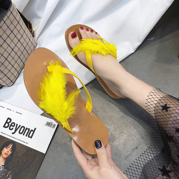 Papuci casual dama cu talpa plata si decor cu pene