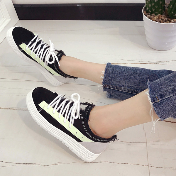 Αθλητικά casual γυναικεία παπούτσια σε τρεις αποχρώσεις