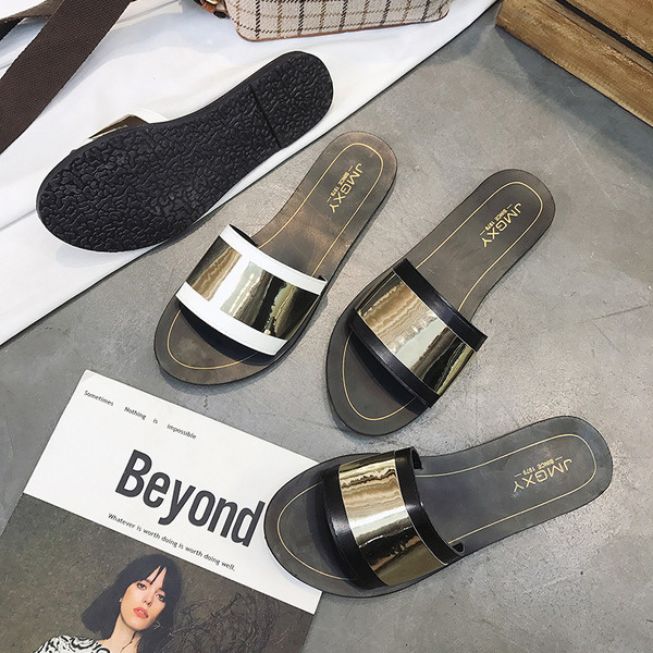 Papuci dama cu talpa plata si curea metalica